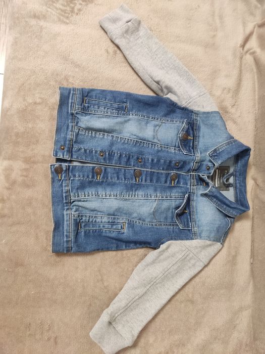 Куртка джинсова.
Зріст 104 - 110 см