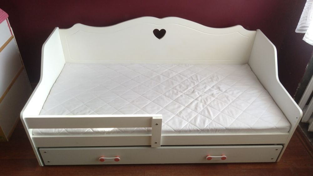 Łóżeczko dziecięce drewniane stan bdb materac pościel myszka Mickey