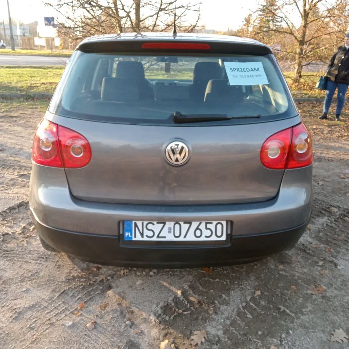 VOLKSWAGEN GOLF V, 1,6, 102 KM (MPI), grudzień 2005 r.