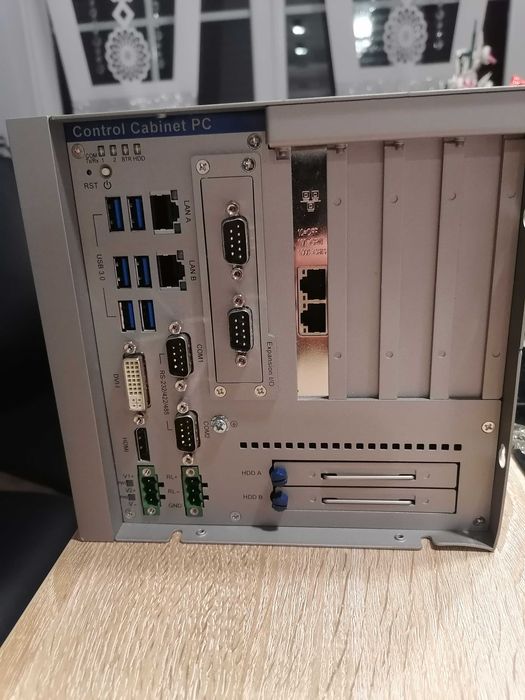 Komputer Przemysłowy ADWANTECH
