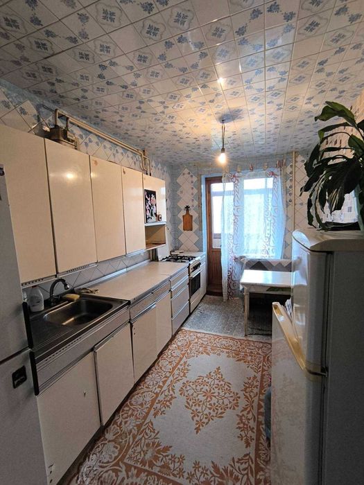 Продам 4-х комнатную на Таирова. Королёва/Инглези.и Кирпич. Программы!