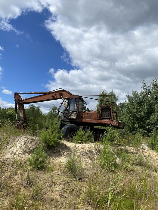 Продам екскаватор 4321