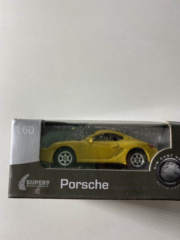 Машина коллекционная Porche.