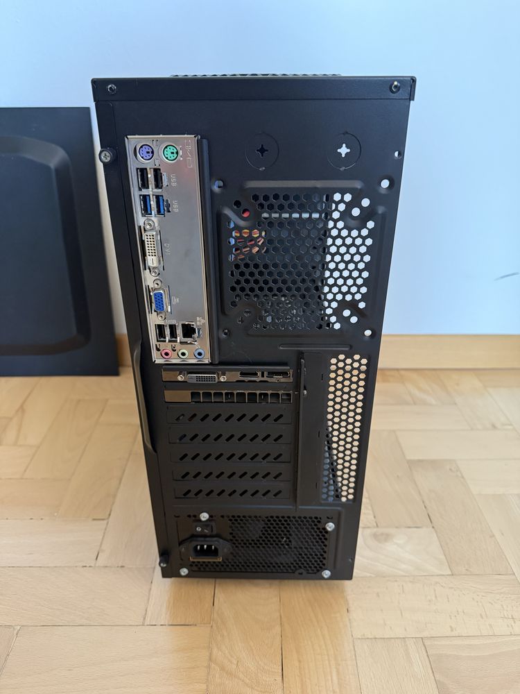 Komputer i5-4460 | GTX 1050Ti 4GB EVGA | 8GB RAM HyperX |