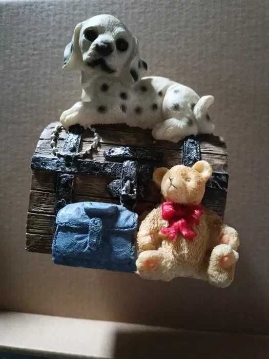 Skarbonka pies piesek vintage brązowa skrzynia skrzynka dalmatyńczyk