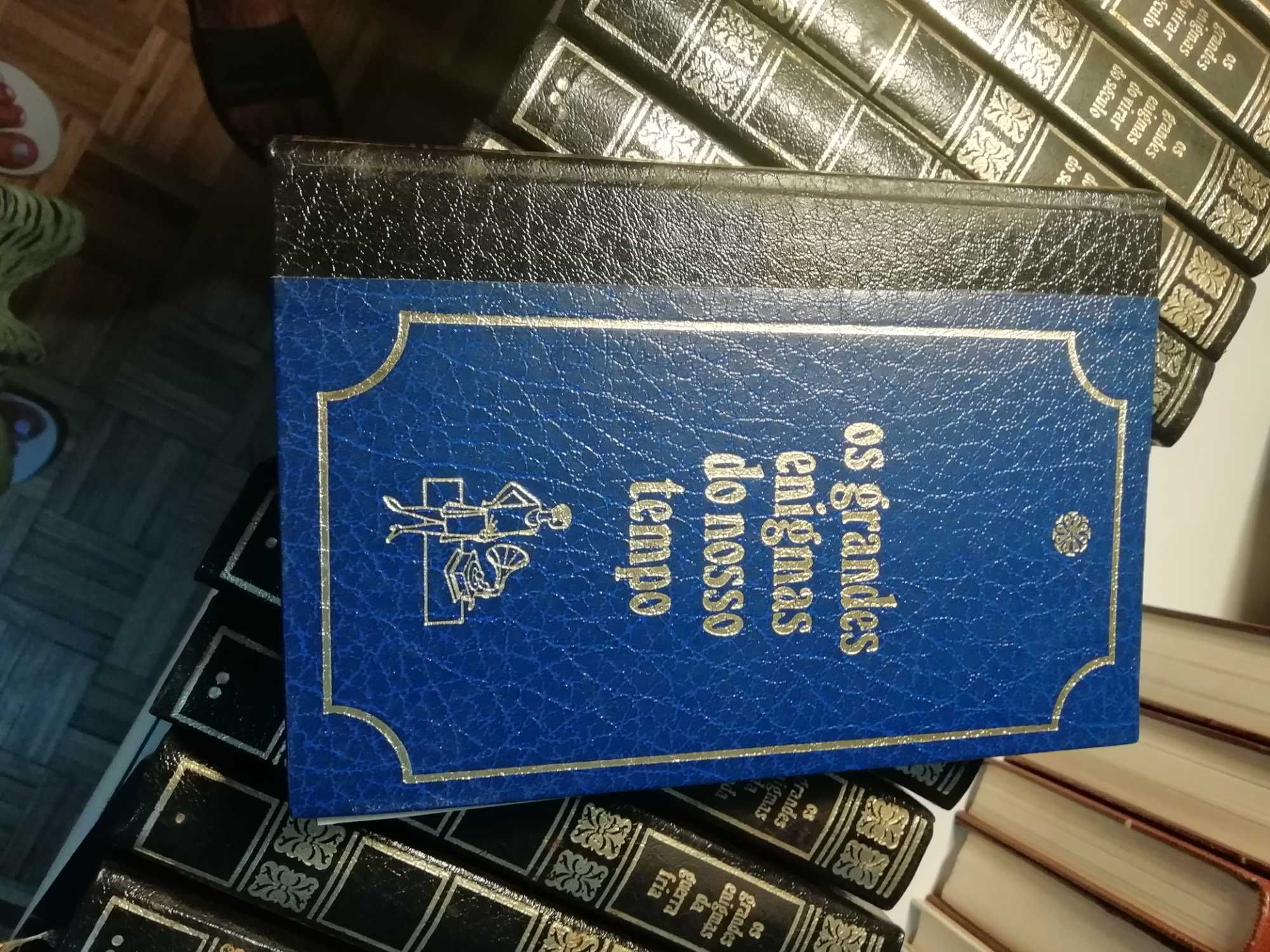 Vendo Coleção completa de Livros de Os Enigmas da Guerra Fria