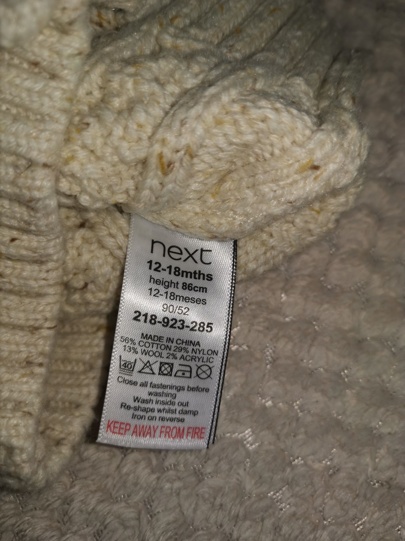 Sweter dziecięcy z domieszką wełny