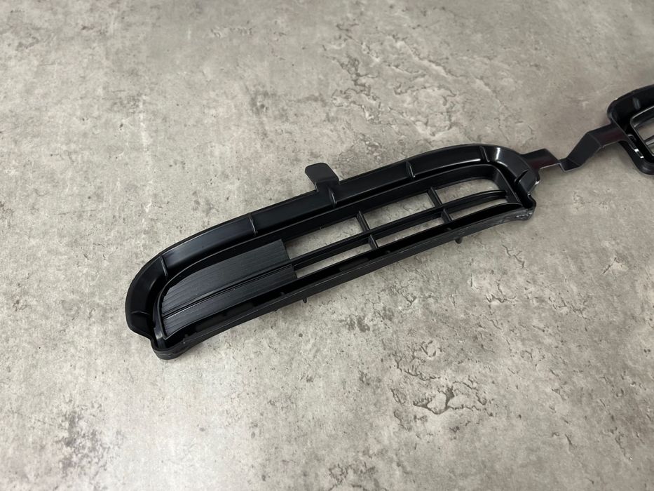 Решітка в бампер (нижня) - TOYOTA RAV 4 III ( XA30 ) 5311342060