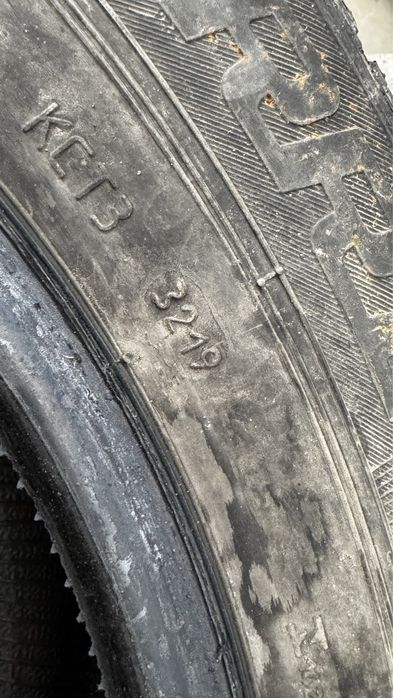 Зимові шини 215/55/R16