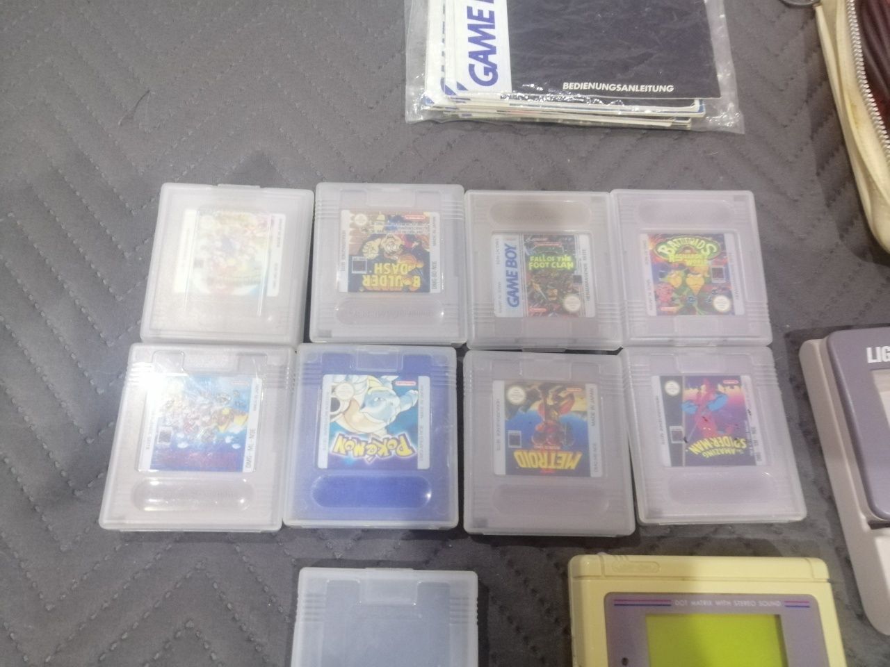 Nintendo Game Boy DMG-01 come jogos e extras