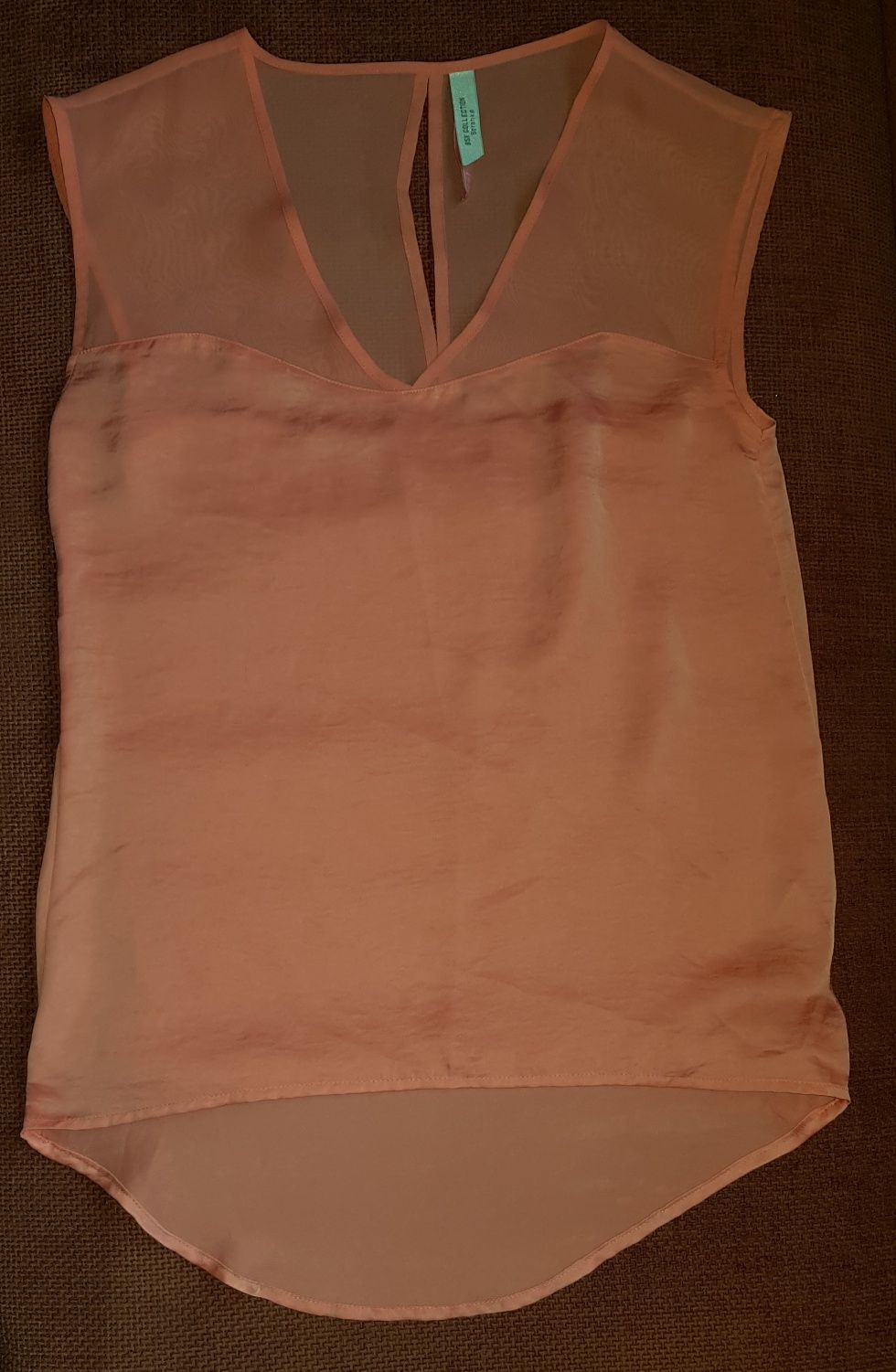 Zwiewna bluzka w kolorze brzoskwiniowym Bershka S 36