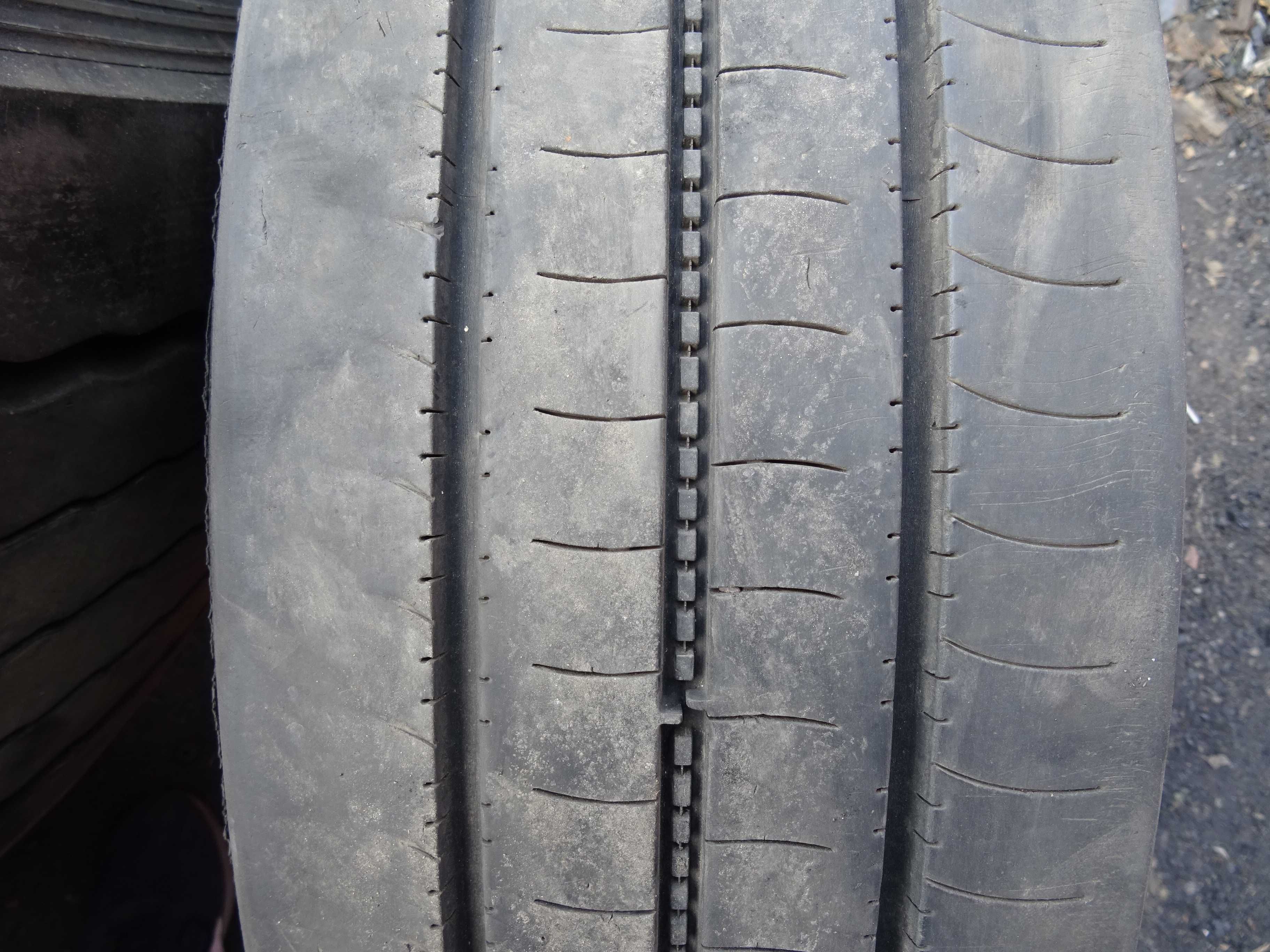 Opona 235/75R17.5 BRIDGESTONE R-STEER 002 (490 netto)