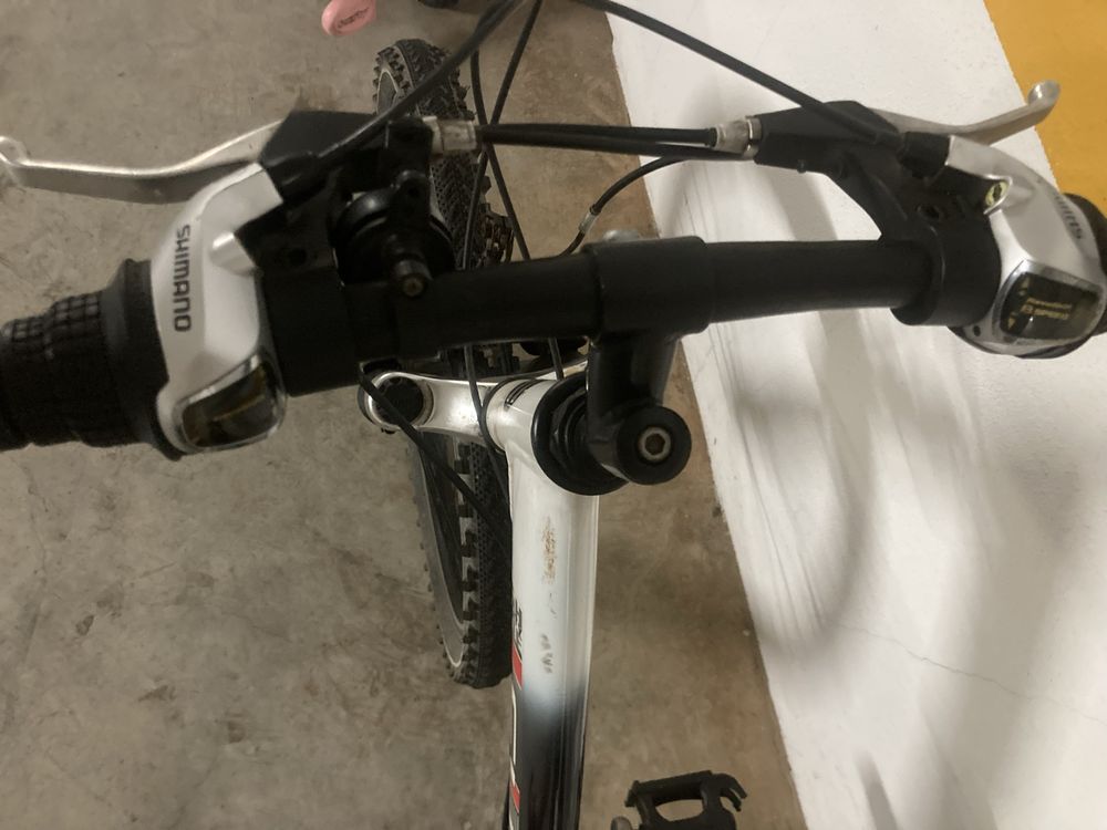 Vende se bicicleta Curtis