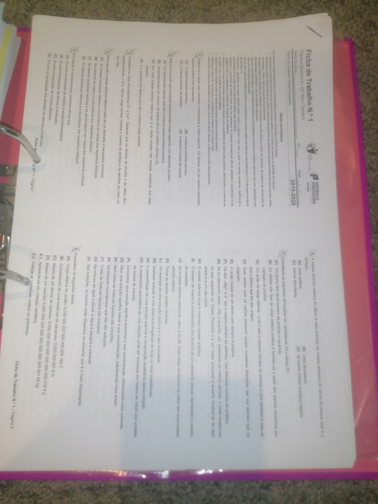 Capa com exercícios Física e Química 10°/11° anos