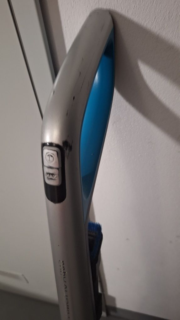 Odkurzacz pionowy philips PowerPro Aqua