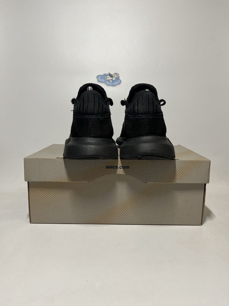 Кросівки Adidas Swift Run X