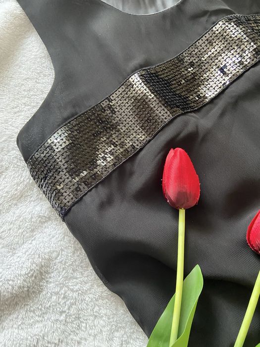 Czarna sukienka cekinowa wieczorowa Charles Vögele M/L ołówkowa