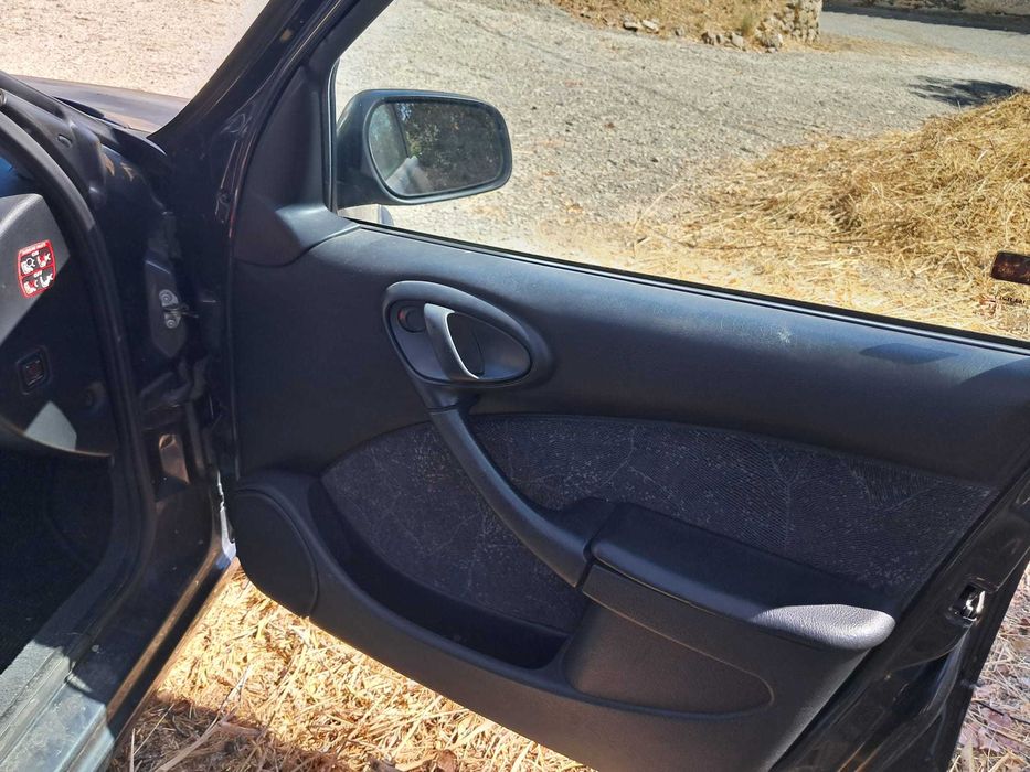 Vende-se Citroen Xsara 1400