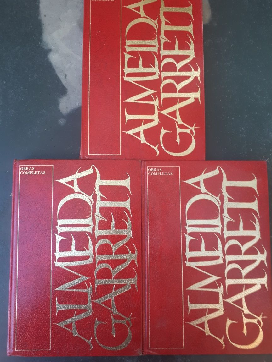 TROCO  Livros - Obras Completas Almeida Garrett 3 Volumes  1 - 2 - 3