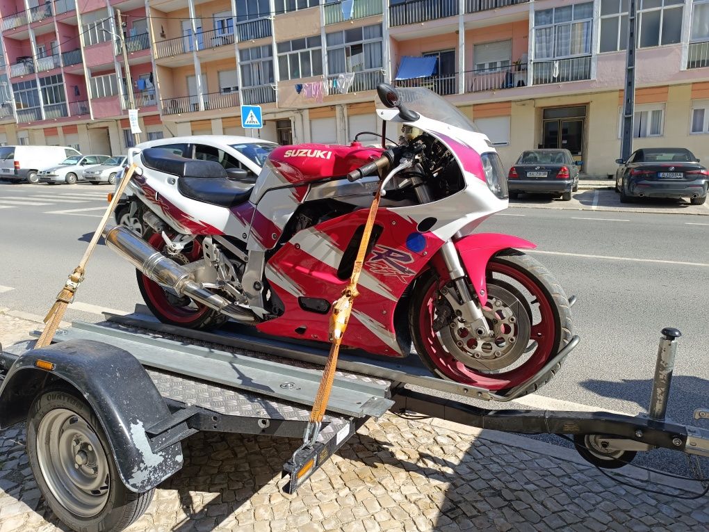 Transporte de motas serviço de reboque aluguer atrelado