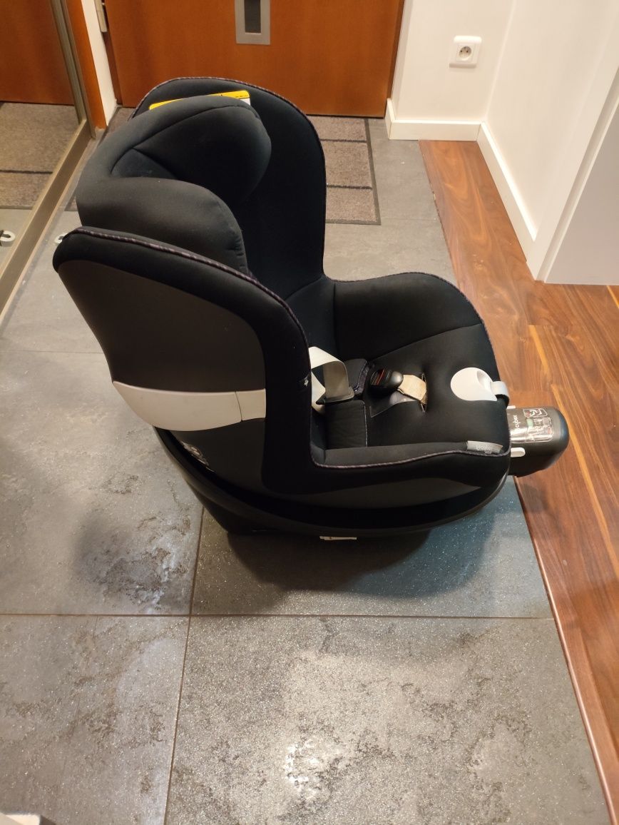 Fotelik samochodowy cybex sirona z i-size 0-18 kg  z bazą czarny