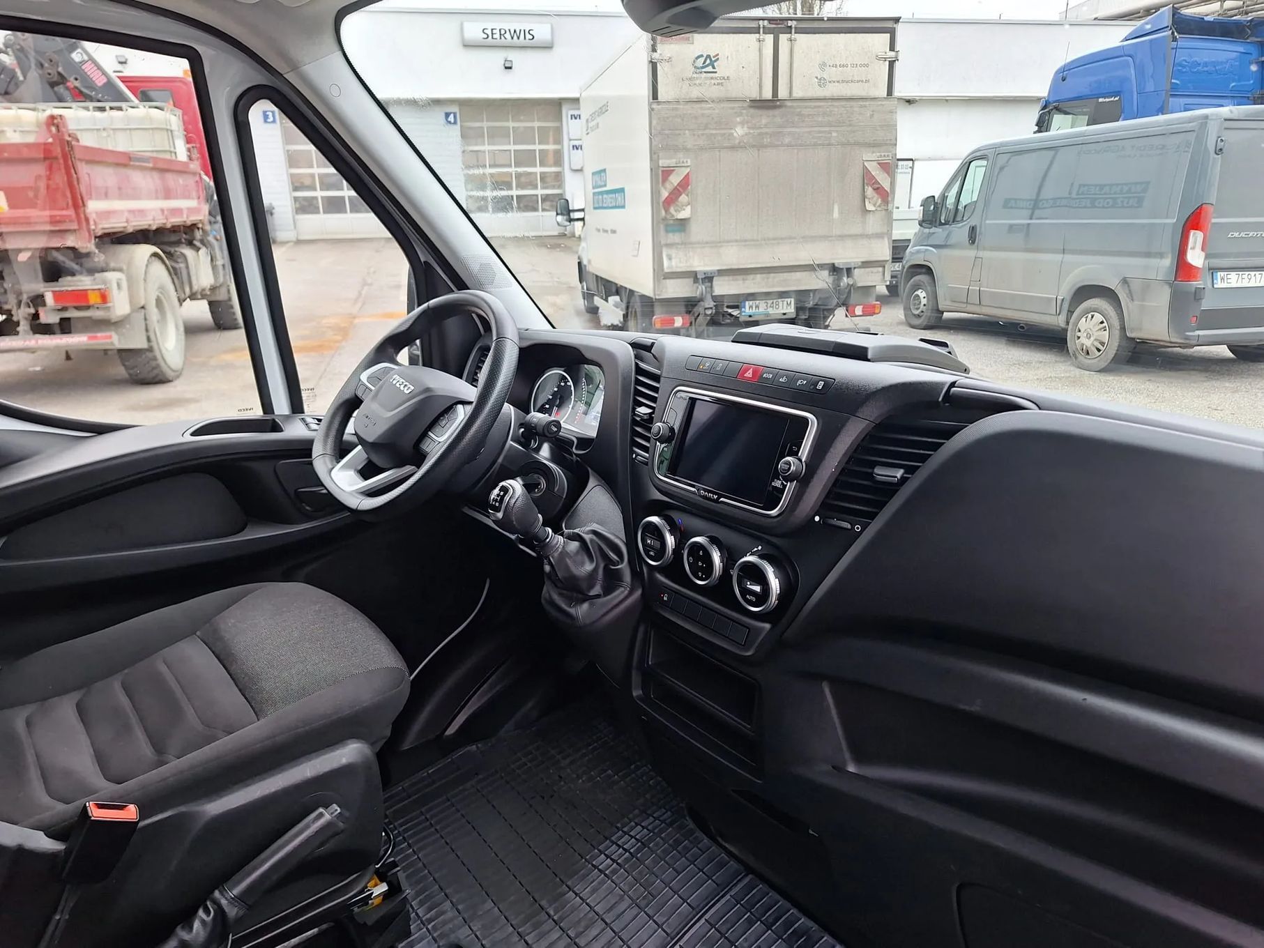 Iveco Daily  międzynarodówka 10EP / firanka / Salon PL / serwis ASO / kurnik