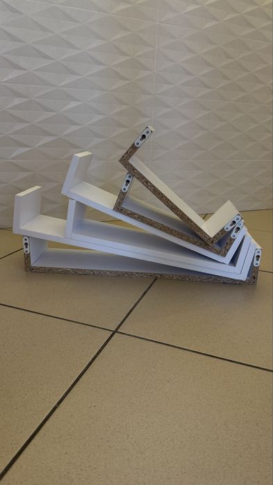 Настінна полиця прихованого монтажу