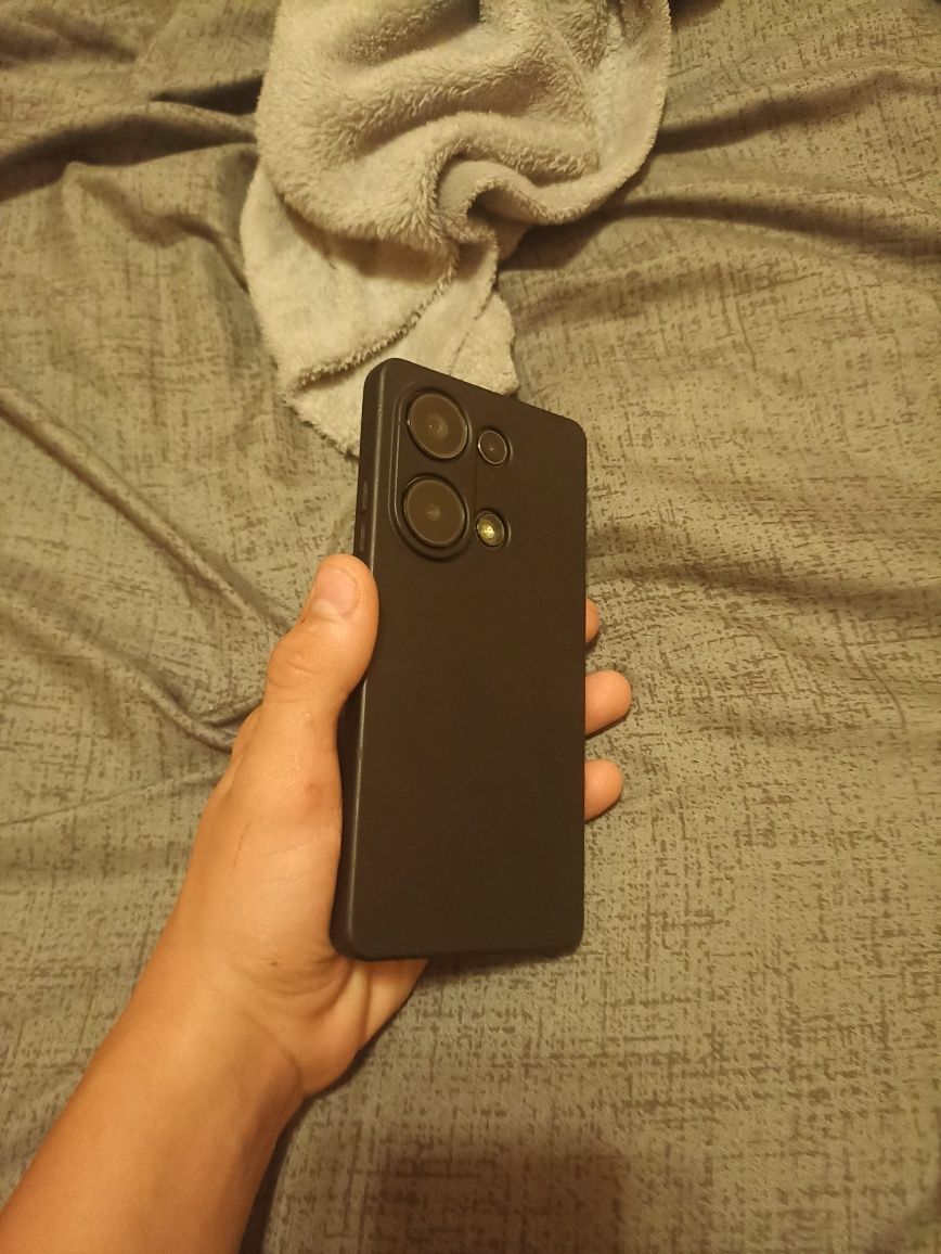 ТЕРМІНОВО  продам телефон  redmi note 13 pro