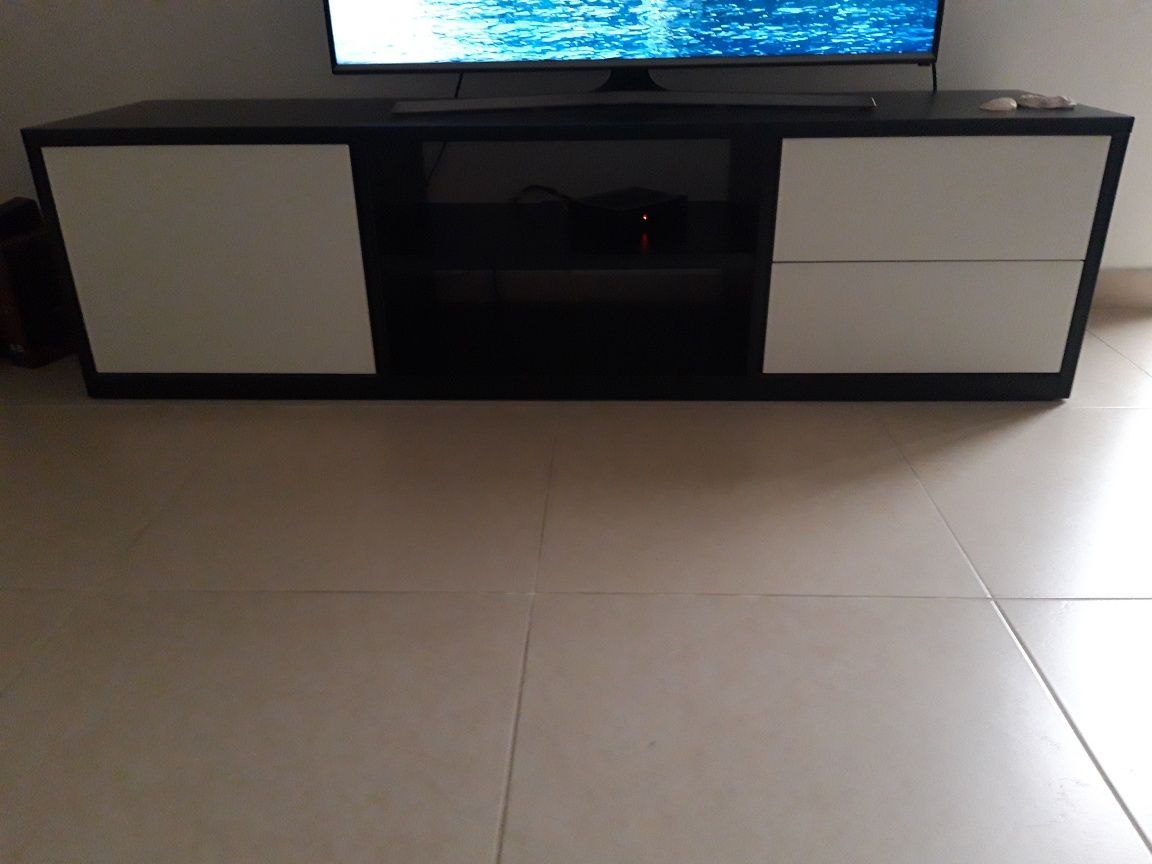 Móvel TV em excelente estado