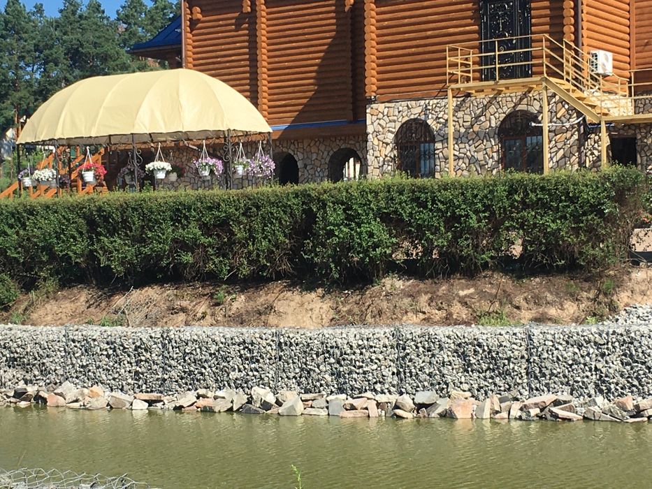 Робота з  габіонами,укріплення берегів.