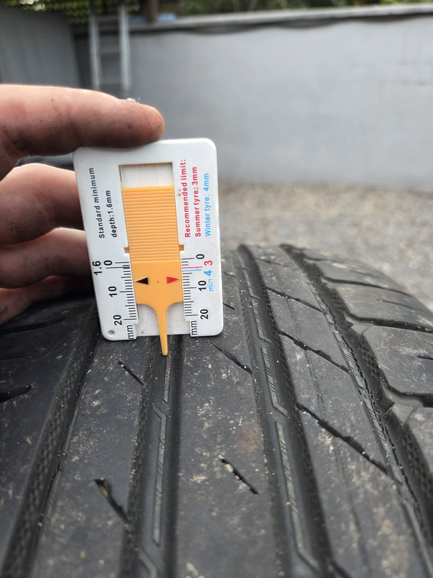 Opony Nokian 225/60/R18