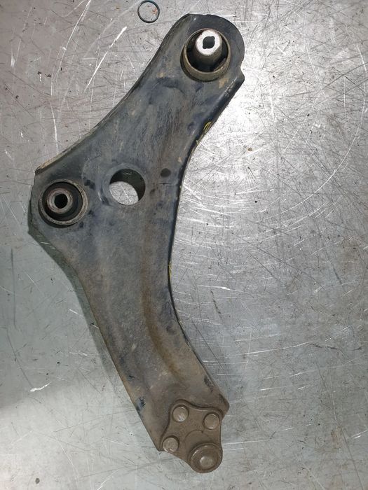 Braço de suspensão frente direito RENAULT Megane IV (B9A/M_)
