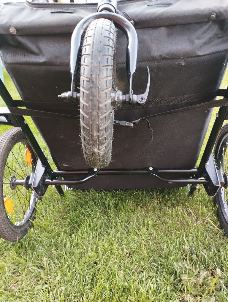 Przyczepka rowerowa zwierząt i towaru