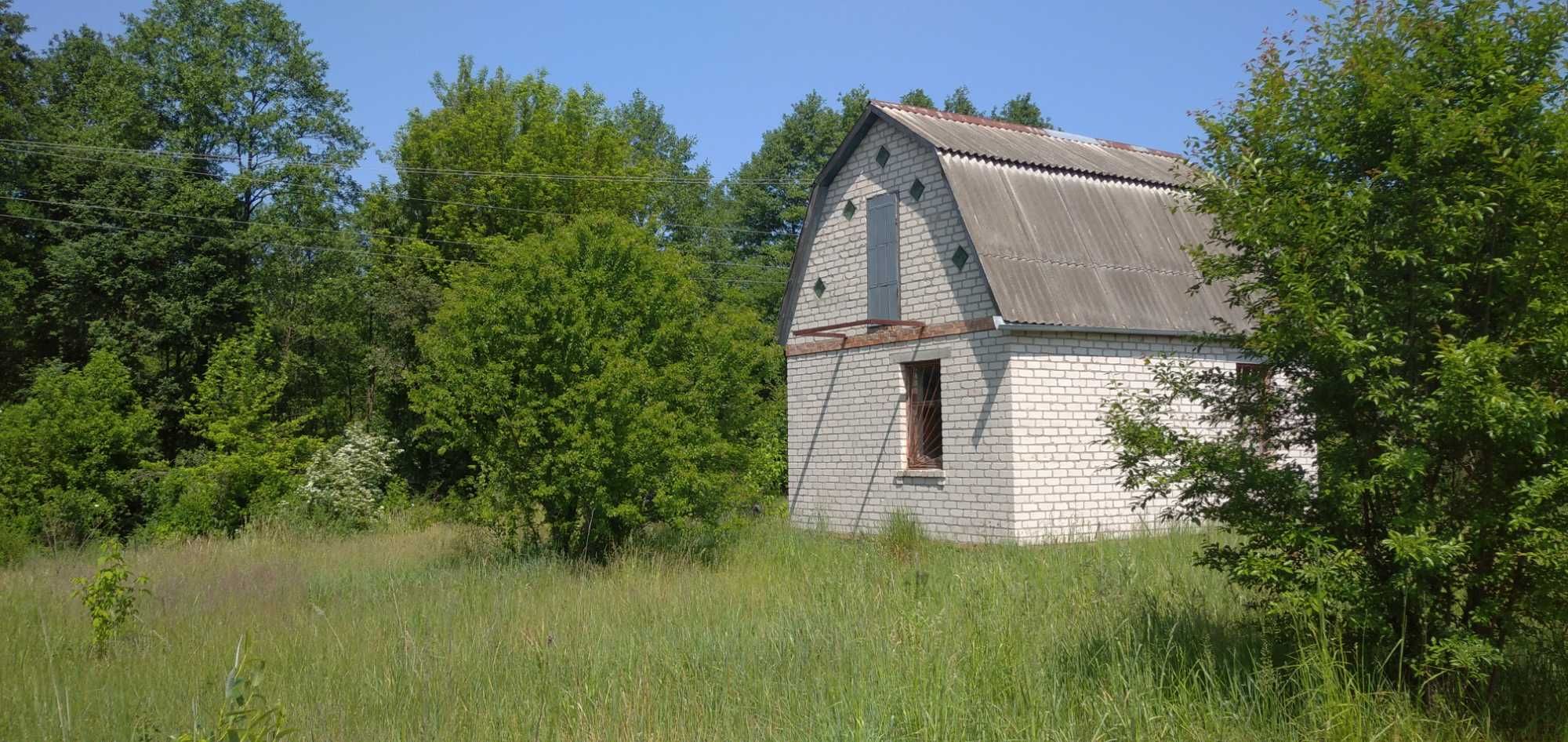 Дачний будинок з ділянкою в с.Веприк, фастівського р-ну.