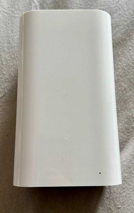 Apple AirPort Extreme ME918Z/A (A1451) — Wi‑Fi базова станція