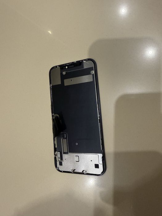 Дисплей APPLE iPhone 11 з чорним тачскріном