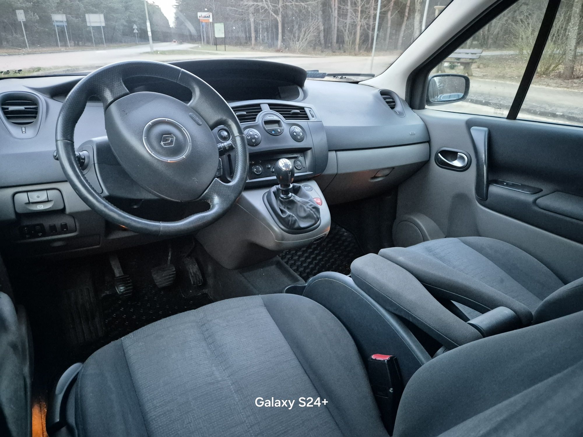 Renault Grand Scenic 2.0i lift 7 osobowy bogata wersja zadbany