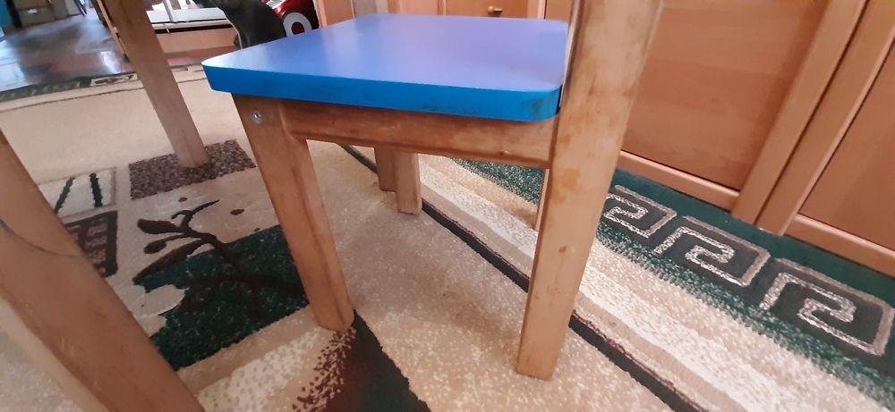 Стіл та стілець дитячий