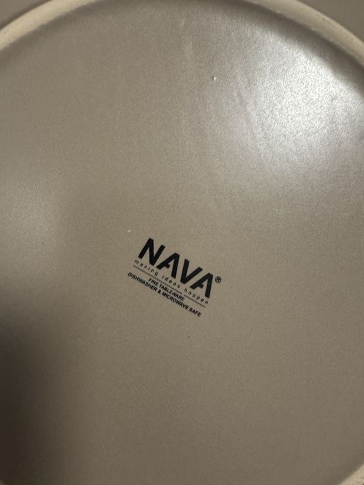 Zestaw talerzy obiadowych 4 szt. + miseczka