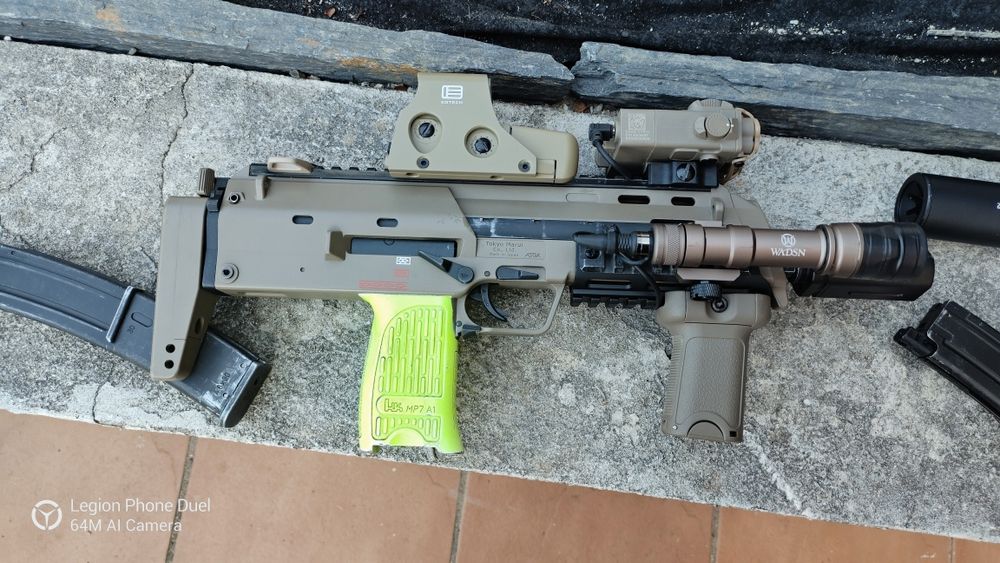 Vendo Tokyo marui mp7 GBB airsoft