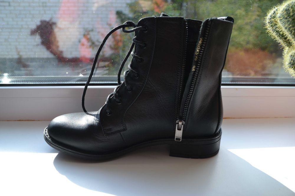 Нові Шкіряні жіночі ботінки