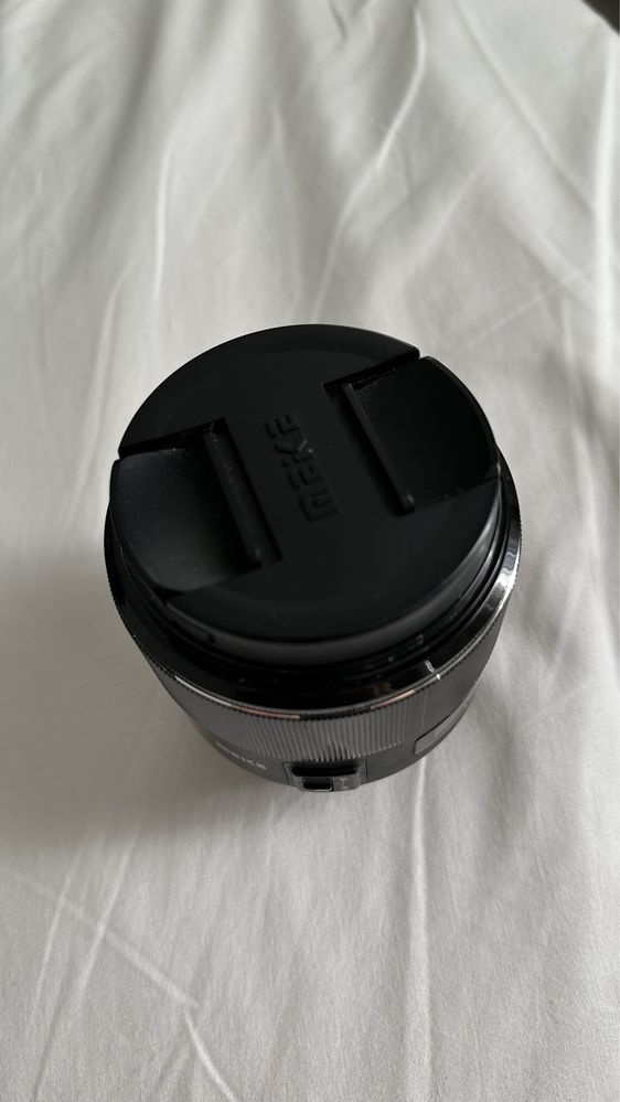 Обʼєктив Meike MK85 mm F/1.8
