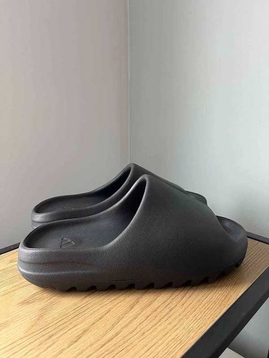 Klapki Yeezy Slide czarne