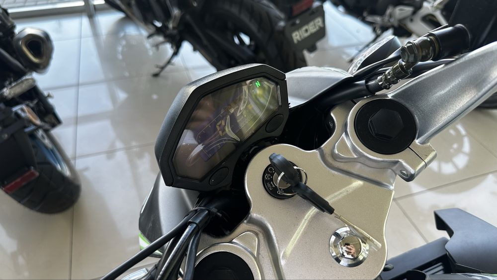 Мотоцикл SPARK SP250R-35