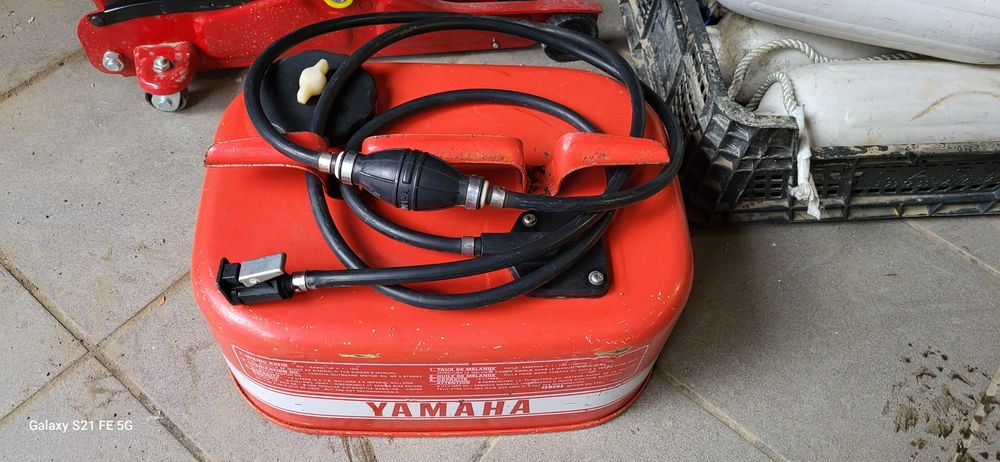 Karnister  zbiornik paliwa  linia paliwowa yamaha