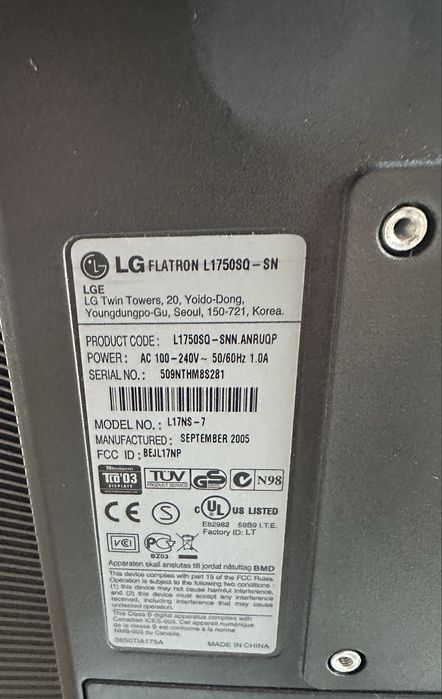 Монітор LG Flatron L1750SQ-SN