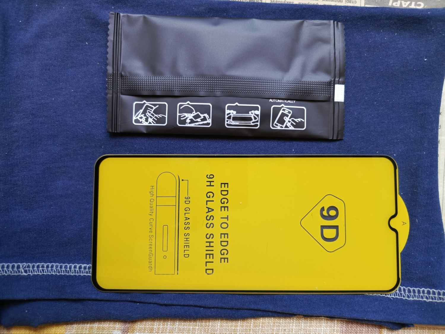 Продам защитное стекло для телефона Tecno Spark 8c