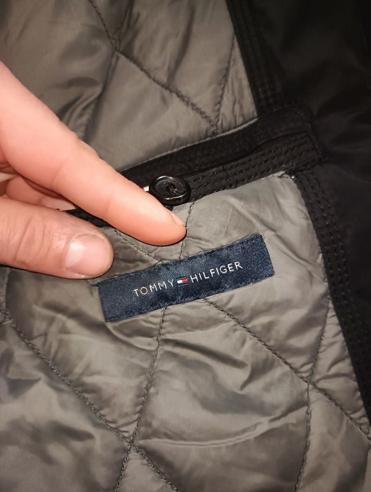 Piękna męska kurtka Tommy Hilfiger rozmiar XL stan bardzo dobry!