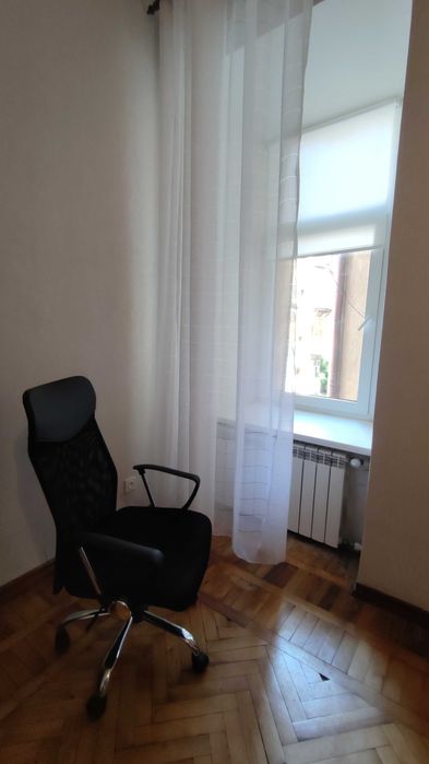 Сдам до травня. Від ріелтора. 2 кімнатна, Осипова/Троїцька.