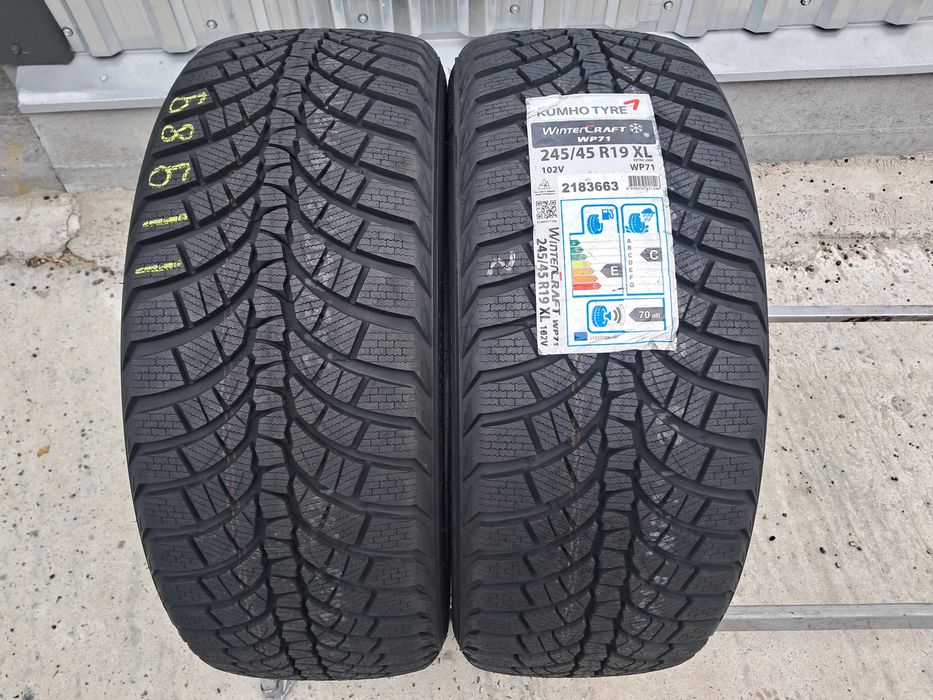 Резина зима НОВА Kumho 245/45 R19 Wintercraft WP71